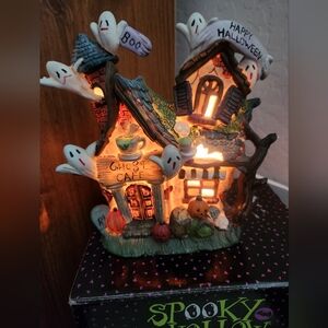 Halloween- PORCELAIN Lighted Ghost Cafe